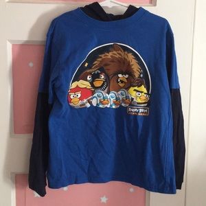 boys size 6/7, angry birds Star Wars sweatshirt